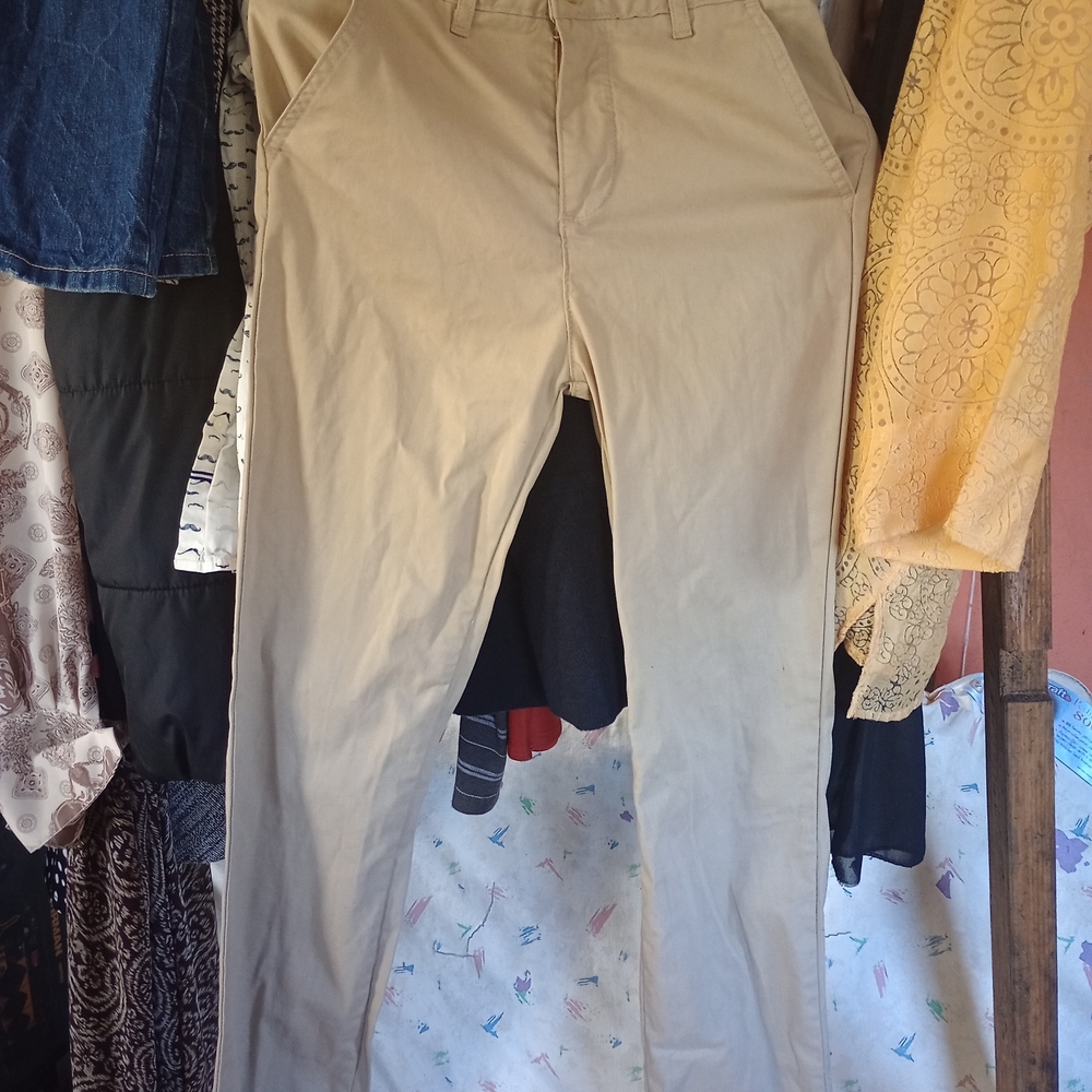 Crown & Ivy Men's Khaki Chinos